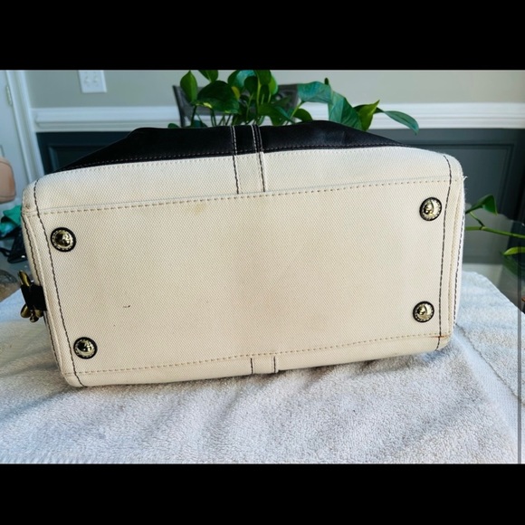 Brown and Cream Coach Bag - Picture 6 of 6